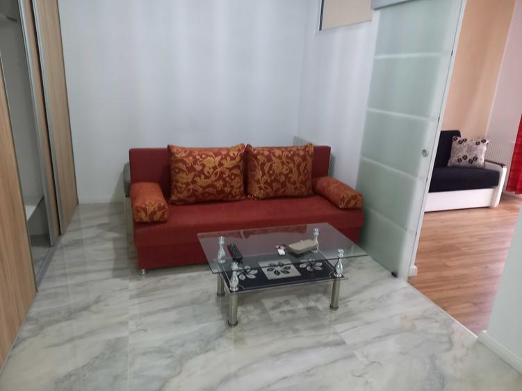 Apartament cu 2 camere semidecomandat în Florești