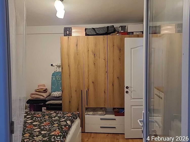 Apartament cu 2 camere semidecomandat în Uiești
