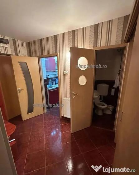 Apartament cu 4 camere decomandat în Titan