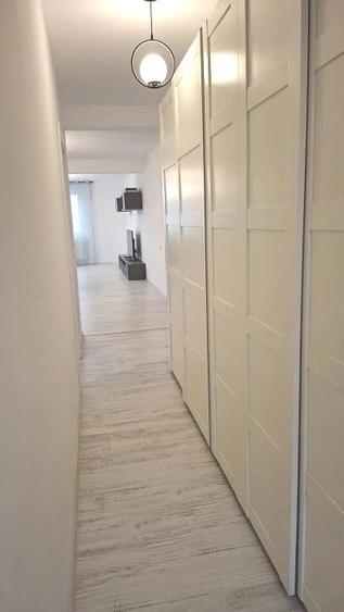 Apartament cu 3 camere decomandat în Ștefănești
