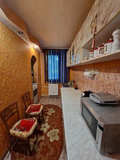 De vanzare apartament cu 3 camere decomandat, mobilat si utilat, Pret 49900euro - 9