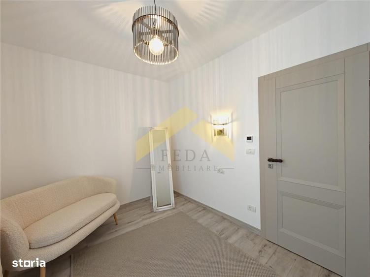 Apartament cu 3 camere semidecomandat în Central