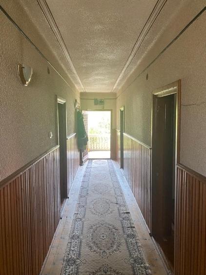 Casă individuală cu 6 camere cu Teren 412 Mp în Moroeni