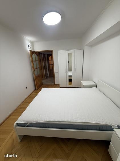 Apartament cu 3 camere în Centrul Civic