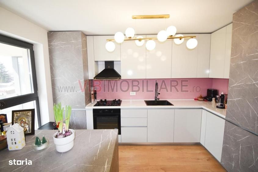 Apartament cu 3 camere decomandat în Străulești