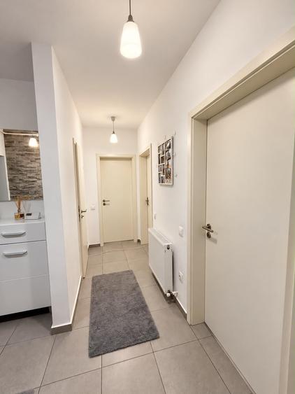Apartament cu 2 camere decomandat în Sânpetru