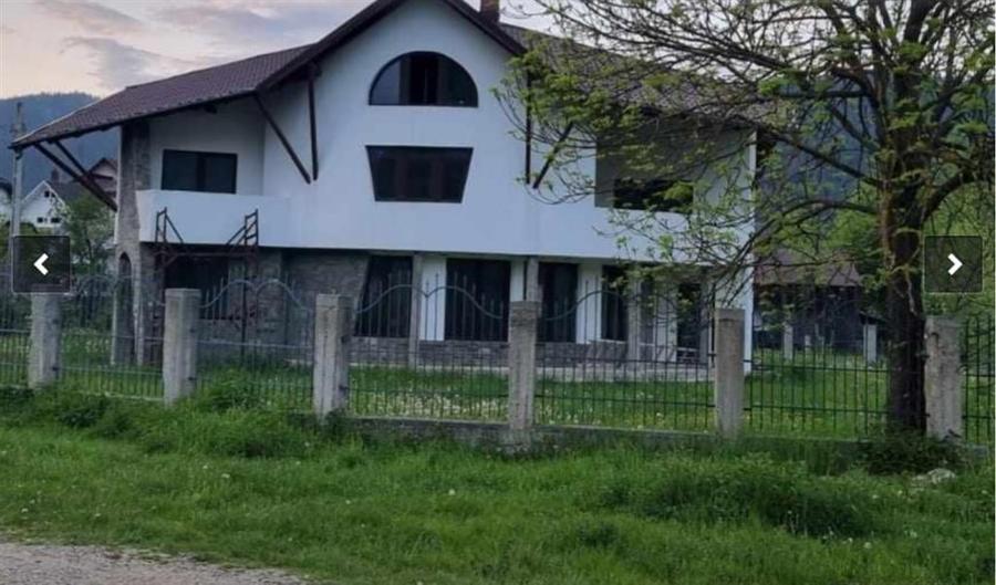 Casă individuală cu 6 camere cu Teren 786 Mp în Nord-Est