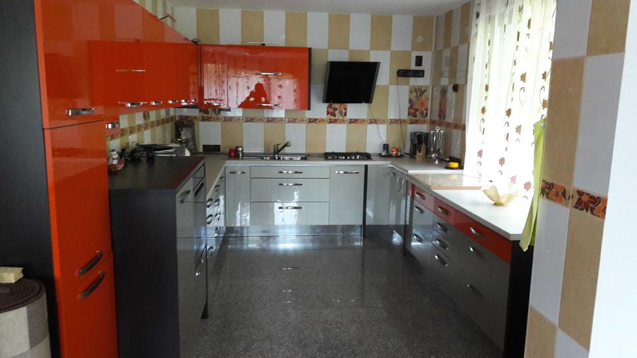 Casă cu 4 camere în Cheia