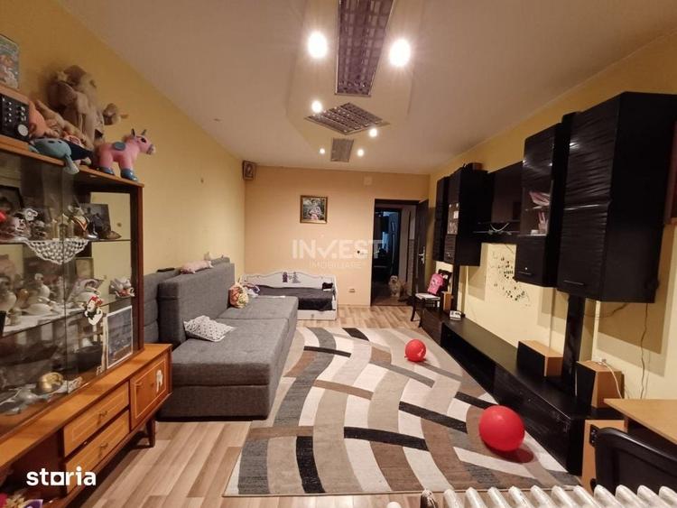 Apartament cu 3 camere decomandat în Gară