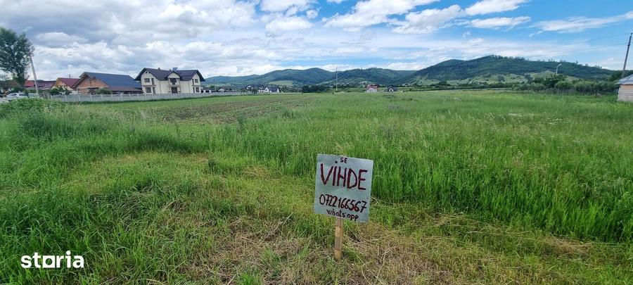 Teren de 5400 mp, în Vânători-Neamț