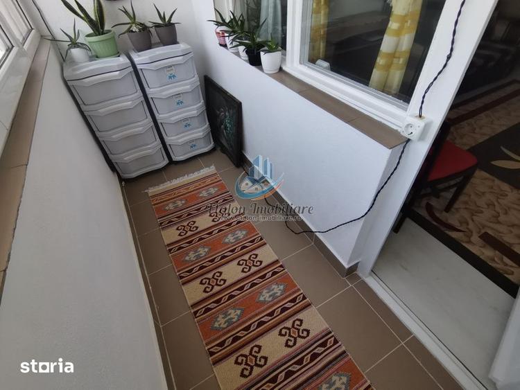 Apartament cu 4 camere decomandat în Calea Romanului