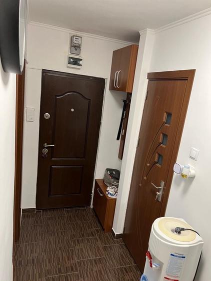 Apartament cu 2 camere decomandat în Basarabia