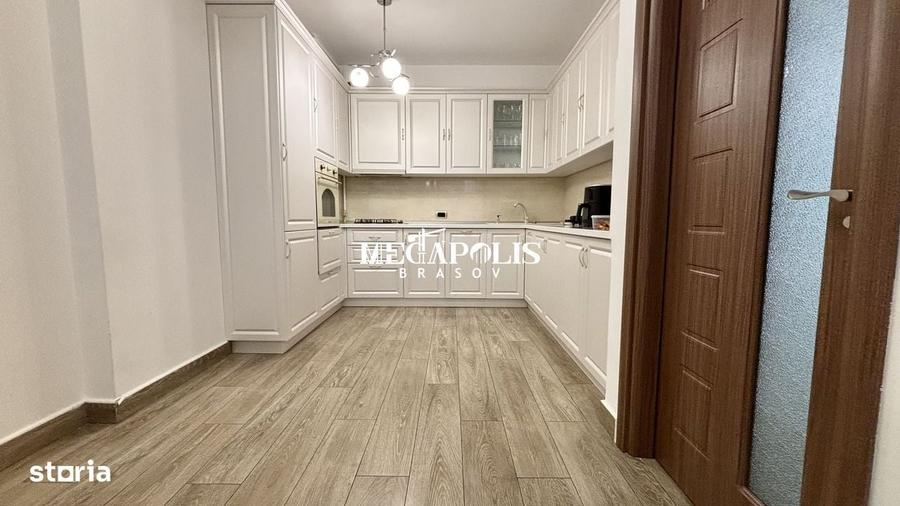 Apartament cu 3 camere decomandat în Central