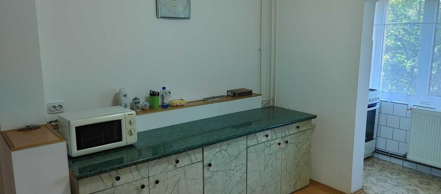 Apartament cu 2 camere decomandat în Soarelui