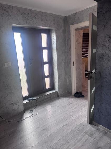 Casă cu 2 camere în Central