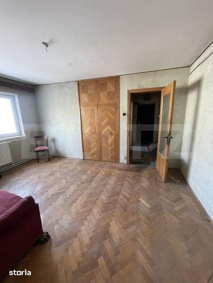 Apartament cu 3 camere semidecomandat în Volovăț