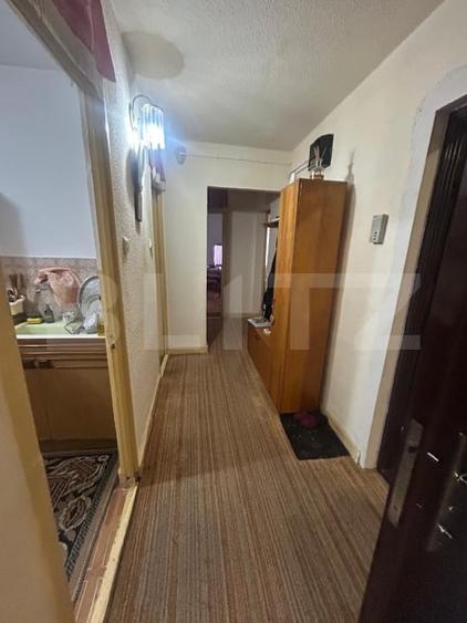 Apartament cu 3 camere decomandat, mobilat în Găești