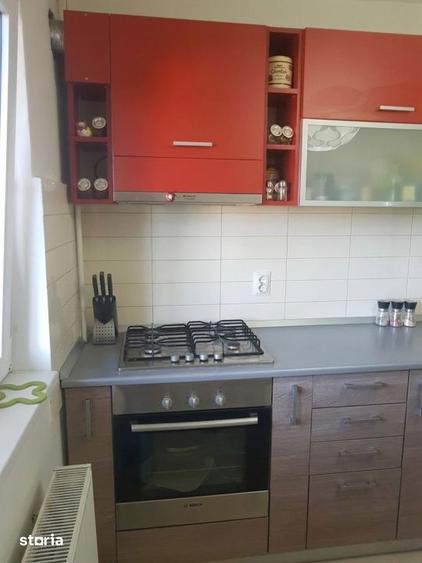 Apartament cu 3 camere decomandat, mobilat în Crângași