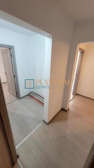 Apartament cu 3 camere decomandat, mobilat în Aradului