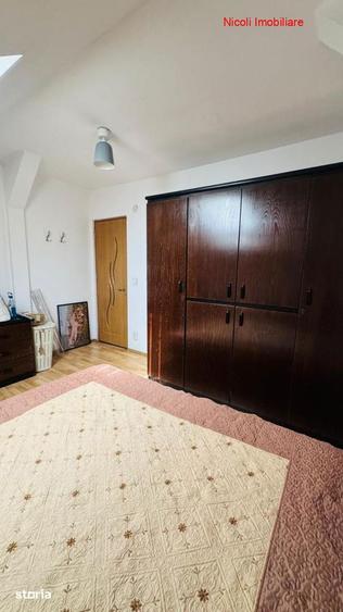 Apartament cu 3 camere în Berceni