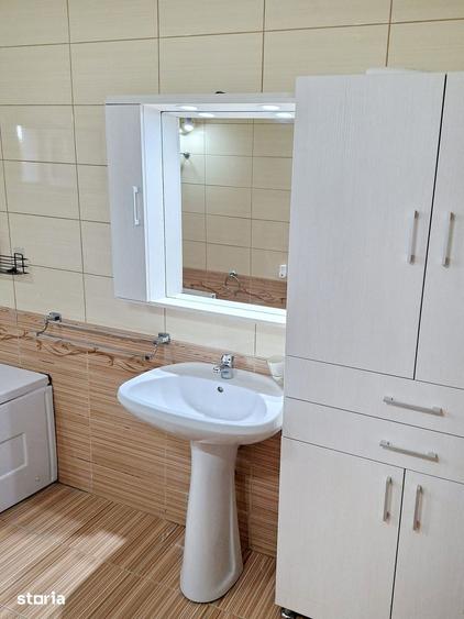 Casă cu 5 camere decomandat cu Teren 780 Mp în Săcălaz