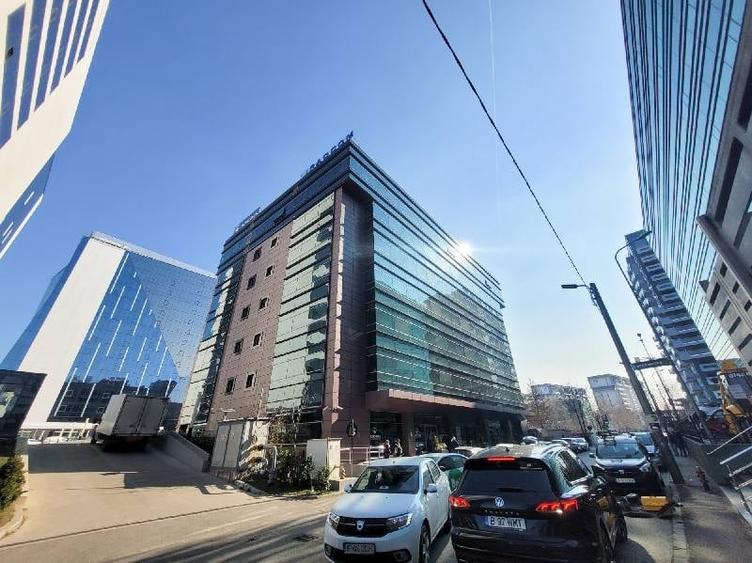 Birou, de 521 mp, în Aviației