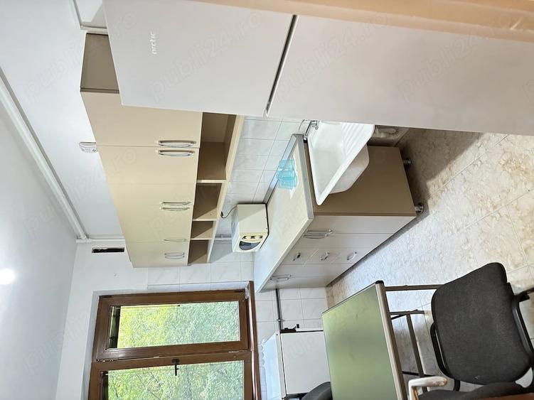 Apartament cu 2 camere decomandat în Berceni