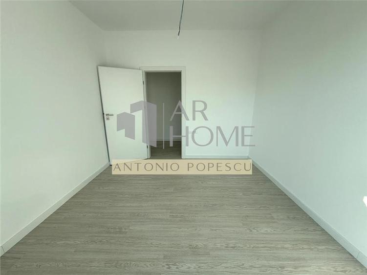 Apartament cu 3 camere decomandat în Albert