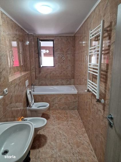 Apartament cu 3 camere în Cug