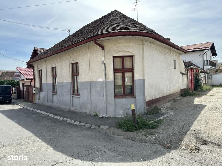 Casa DE VANZARE in Tarnaveni, str. Viitorului - 4