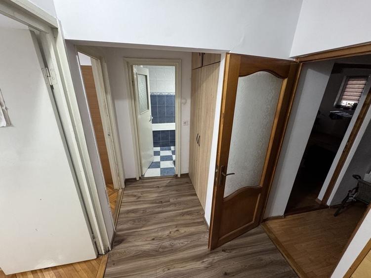 Apartament cu 3 camere decomandat în Mărăști
