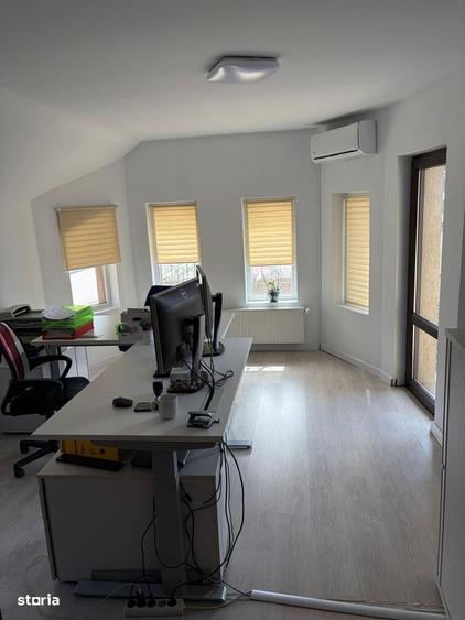 Casă cu 4 camere cu Teren 400 Mp în Florești