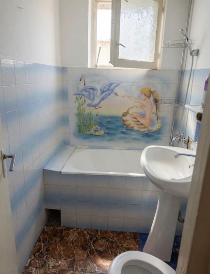Garsonieră decomandată în Sud