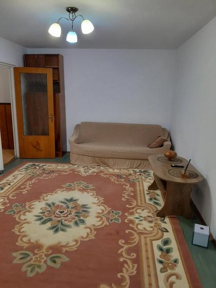 Apartament cu 2 camere decomandat în Militari