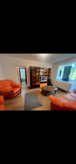 Apartament cu 2 camere decomandat în Craiovei