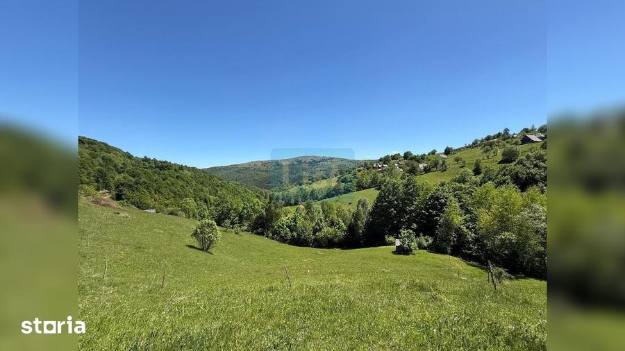 Teren de 10479 mp, în Băișoara