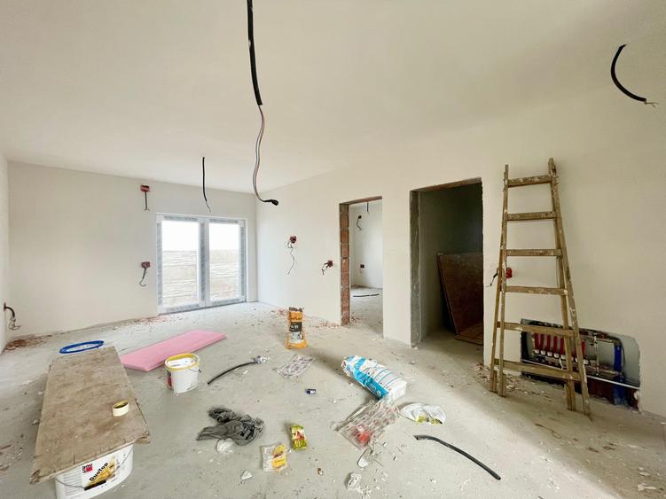 Duplex cu 3 camere cu Canalizare în Moșnița Nouă