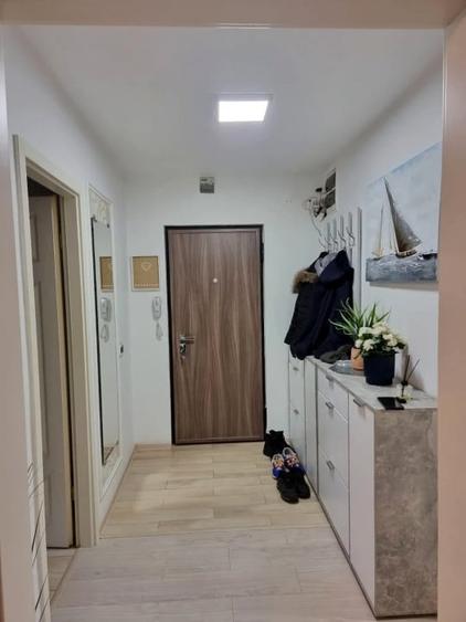 Apartament cu 3 camere decomandat, mobilat în Militari