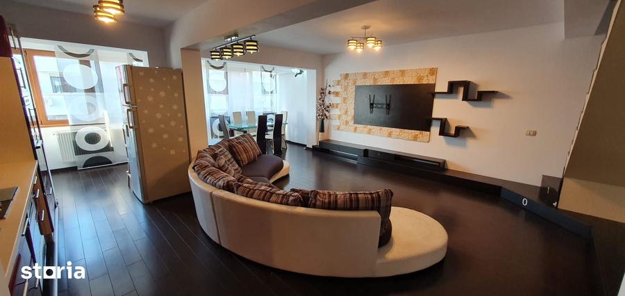 Apartament cu 5 camere în Central