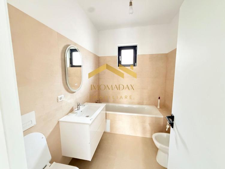 Casă individuală cu 4 camere cu Canalizare în Sânmihaiu Român