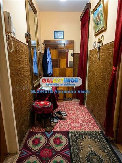 Apartament cu 2 camere semidecomandat în Basarabia