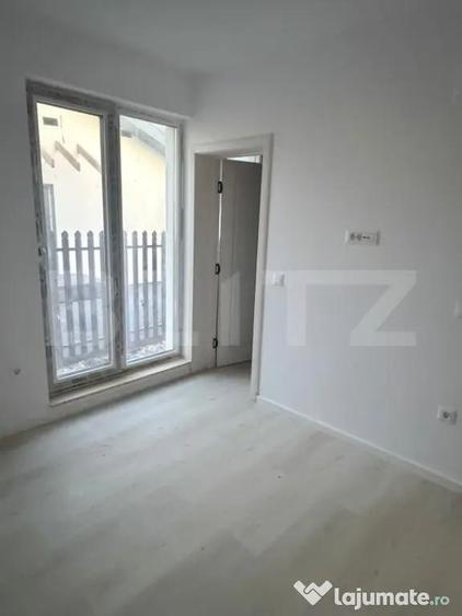 Casa de vanzare in Sanpetru teren 300 m2, suprafa? - 4