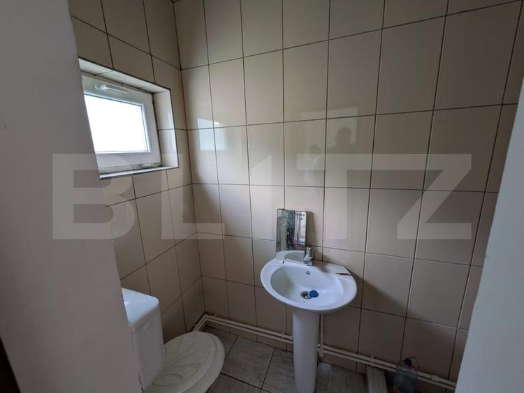 Casă individuală cu 9 camere cu Canalizare în Pucioasa