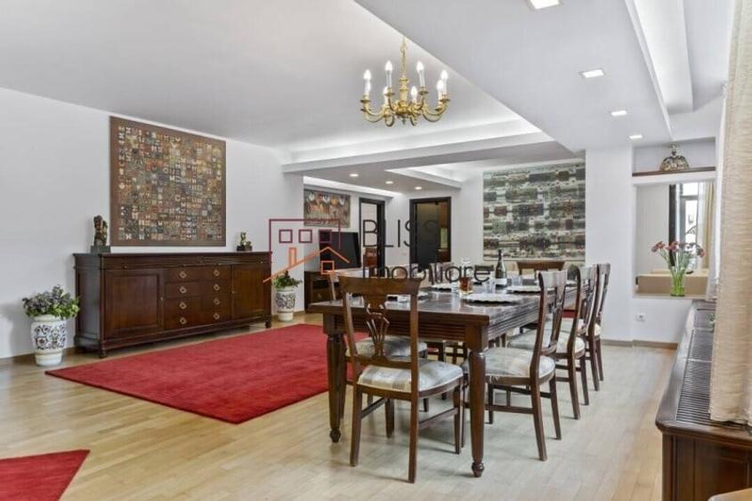 Apartament cu 3 camere semidecomandat în Arcul de Triumf