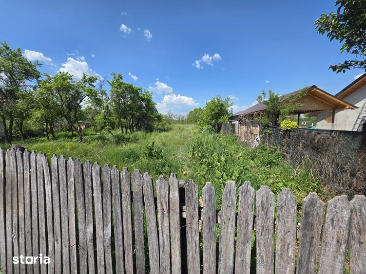Teren de 4000 mp, în Central