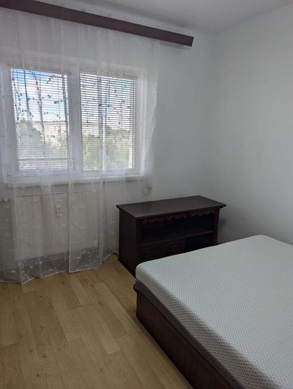 Apartament cu 2 camere decomandat în 9 Mai