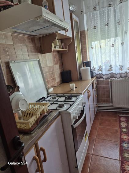 Apartament cu 2 camere semidecomandat în Independenței