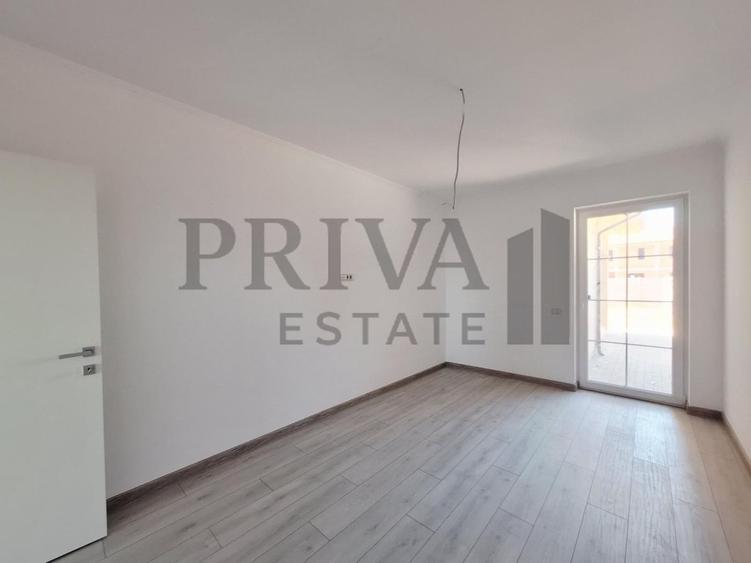 Duplex cu 3 camere cu Canalizare în Urseni