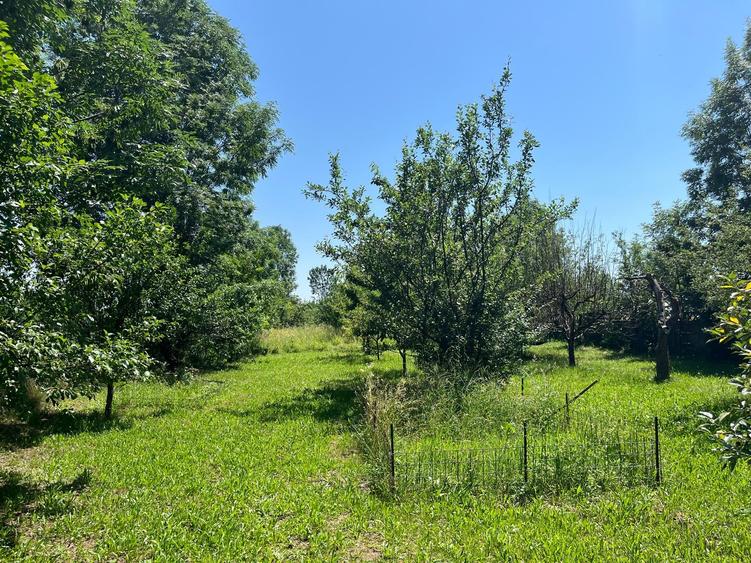 Casă individuală cu 4 camere cu Canalizare în Cornu de Jos (Cornu)