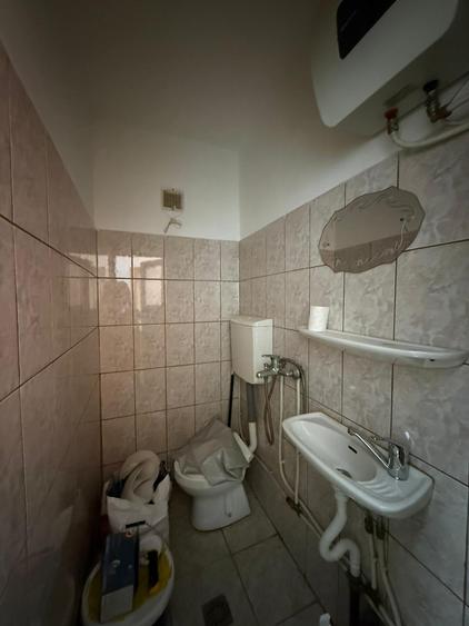 Apartament cu 3 camere în Zorilor